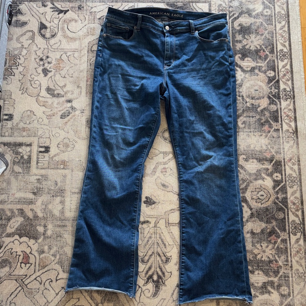 American Eagle Outfitters High-Rise Skinny Kick